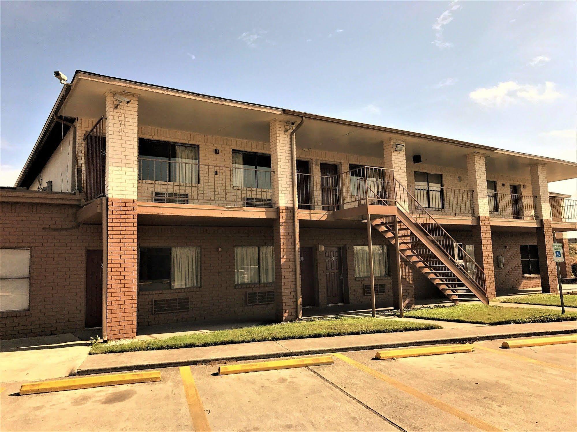 Hometowne Studios By Red Roof San Antonio E - Frost Bank Center Eksteriør bilde